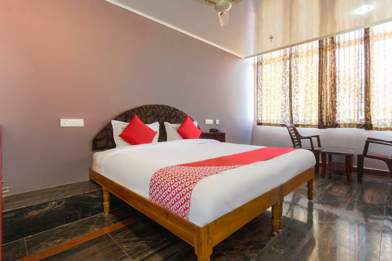 טנג'בור Oyo 45475 Annai Lodge מראה חיצוני תמונה