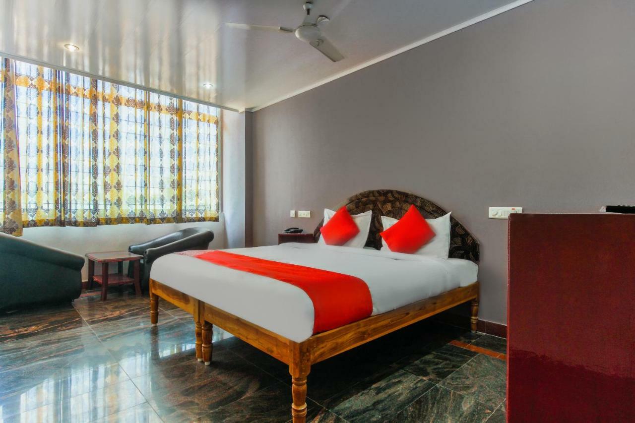 טנג'בור Oyo 45475 Annai Lodge מראה חיצוני תמונה